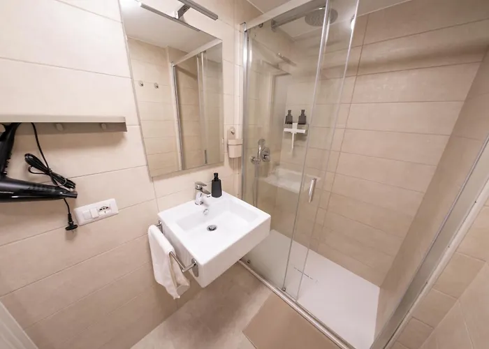 Elite Smart Flat 3 Bed Wifi & Ac Near Metro Daire *